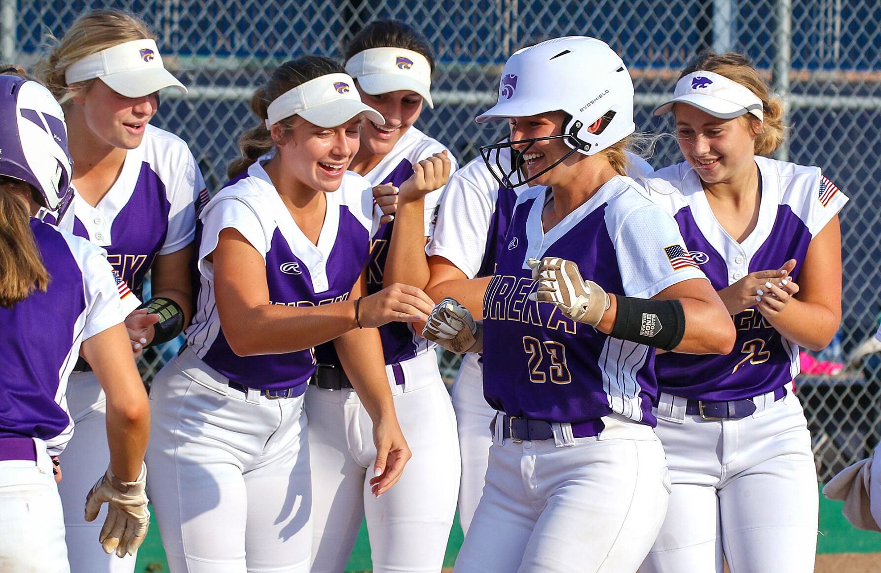 Marquette vs. Eureka softball